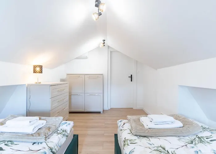 Azarentier4 Apartamento